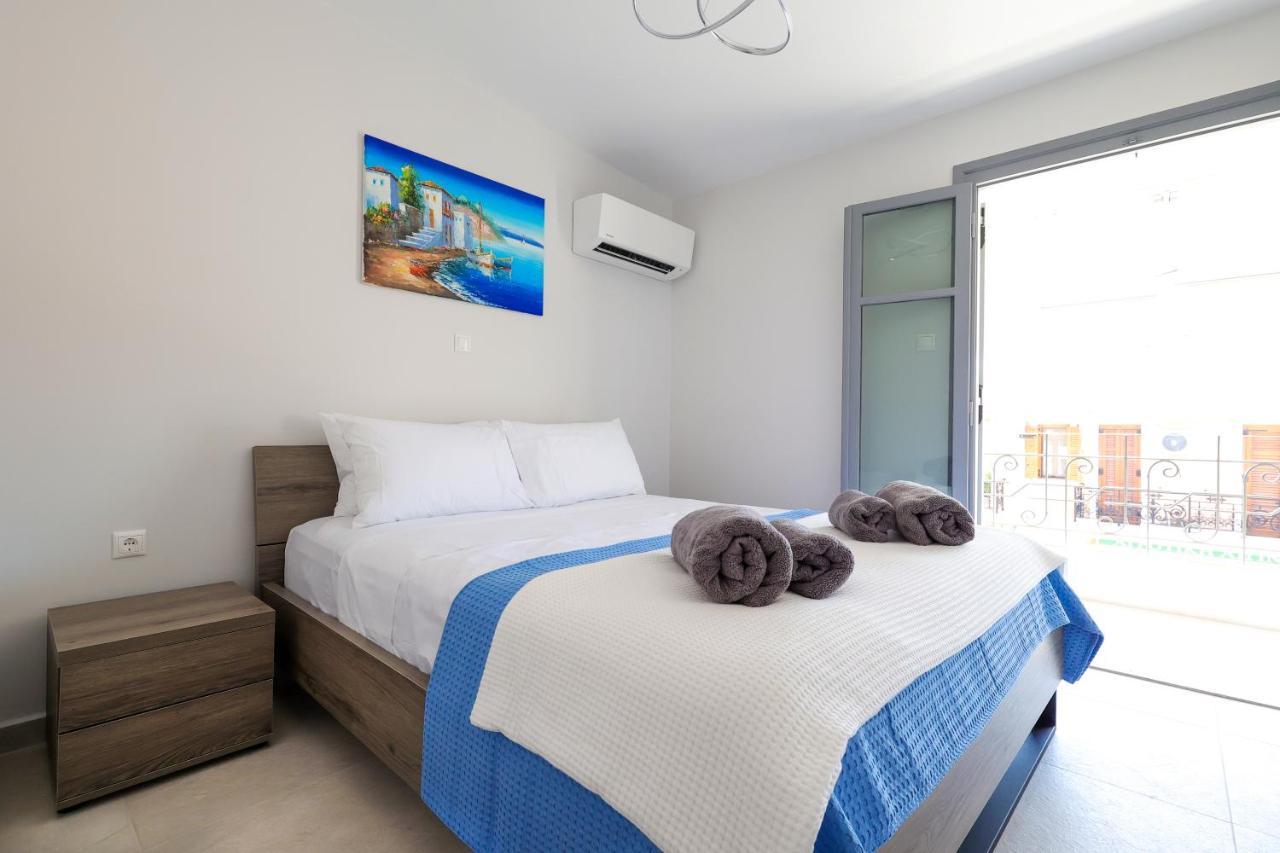 Axs First Floor Apartment Aegina Town Esterno foto