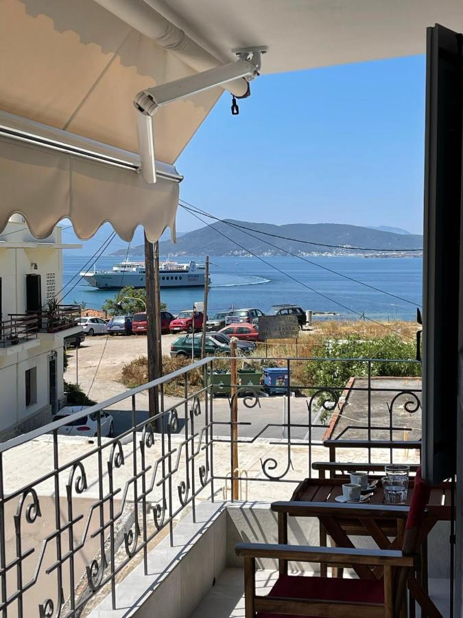 Axs First Floor Apartment Aegina Town Esterno foto